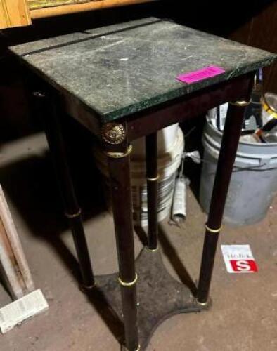 DESCRIPTION 10" X 10" STONE TOP END TABLE. LOCATION BASEMENT 3 QTY 1