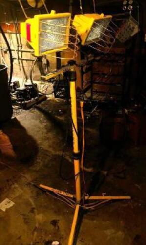 DESCRIPTION WORK LIGHT W/ STAND. LOCATION BASEMENT 3 QTY 1