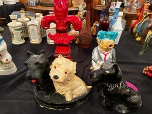 DESCRIPTION (4) PIECES OF ASSORTED DECORATIONS. THIS LOT IS: ONE MONEY LOCATION ROOM 3 QTY 1