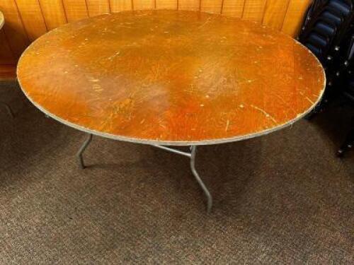 DESCRIPTION: 60" ROUND FOLDING BANQUET TABLE RETAIL PRICE: 60" LOCATION: ROOM 3 QTY: 1