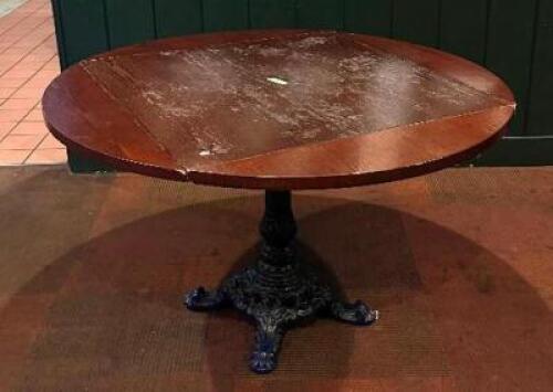4' ROUND DROP LEAF DINNING TABLE