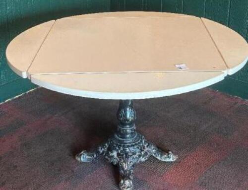 4' ROUND DROP LEAF DINNING TABLE