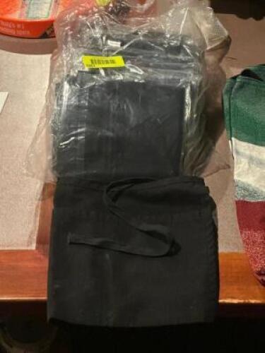 DESCRIPTION: (8) - SERVING APRONS LOCATION: ROOM 3 THIS LOT IS: SOLD BY THE PIECE QTY: 8