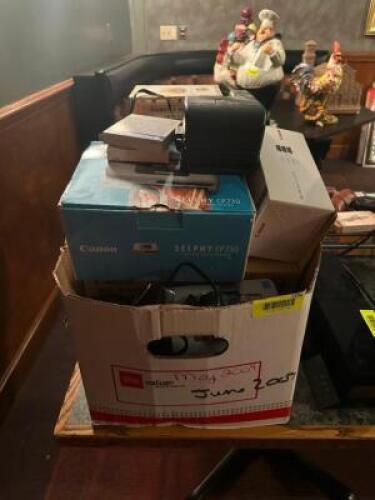 DESCRIPTION: ASSORTED OLD CAMERA AND PRINTER PARTS LOCATION: ROOM 3 THIS LOT IS: ONE MONEY QTY: 1