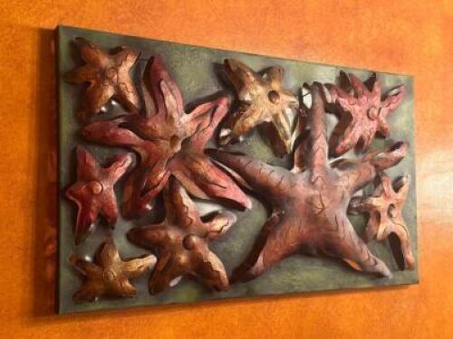 DESCRIPTION: METAL WALL ART SIZE: 38" X 22" LOCATION: BANQUET ROOM THIS LOT IS: ONE MONEY QTY: 1