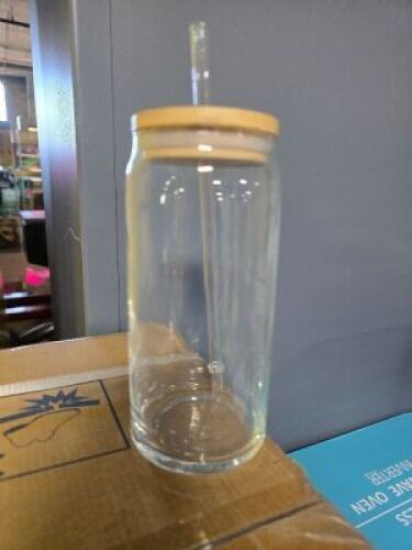 DESCRIPTION: (1) BOX OF (3) GLASS JAR CUPS WITH WOOD LID AND STRAWINFORMATION: SEE INSPECTIONQTY: 1