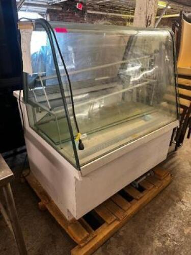 QBD 47" REFRIGERATED PASTRY CASE.