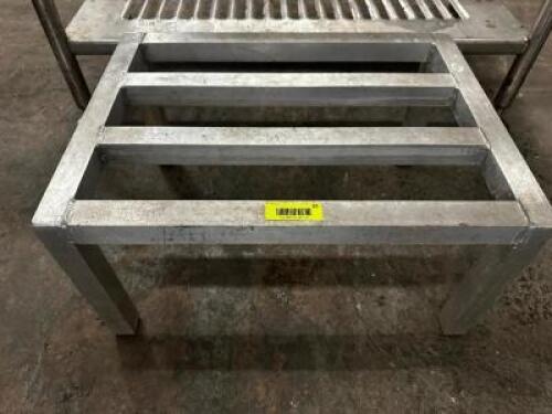 24" X 18" HEAVY DUTY ALUMINUM DUNNAGE RACK