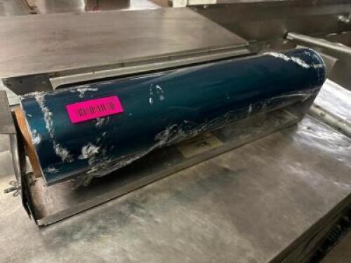 CLINGWRAP DISPENSER.