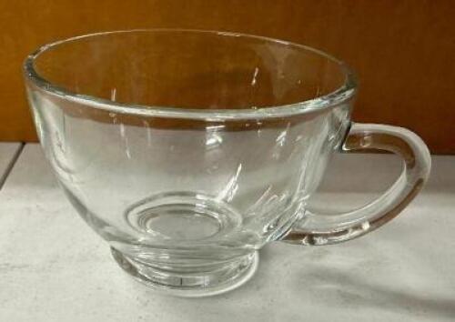 (36) CLEAR GLASS TEA / COFFEE MUGS
