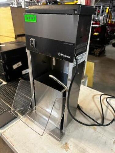 VITA-MIX MIXING MACHINE