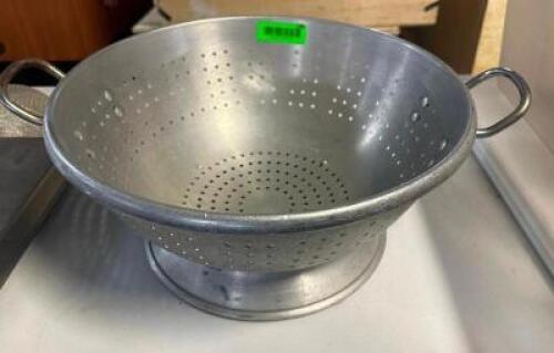 16" STAINLESS COLANDER