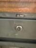 HEAVY DUTY WORKBENCH - 10