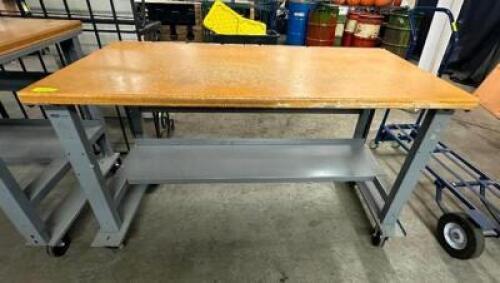 HEAVY DUTY WORKBENCH