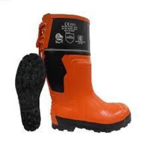 DESCRIPTION: (1) PAIR OF CHAINSAW PROTECTION BOOTS BRAND/MODEL: HARVIK #9794 INFORMATION: SAFETY ORANGE SIZE: 4 FEMALE, 6 MALE RETAIL$: $75.00 EA QTY: