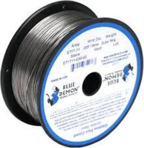 DESCRIPTION: (1) SPOOL OF WELDING WIREBRAND/MODEL: BLUE DEMON #E71T-11SIZE:&nbsp;.035" X 33 LBSRETAIL$: $127.92 EAQTY: 1