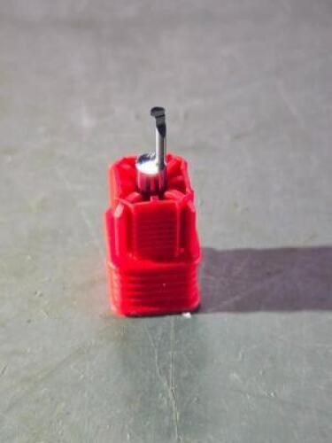 DESCRIPTION: (10) CARBIDE BORING BAR INSERTS BRAND/MODEL: TUNGALOY APD09281R CM1 KS15F QTY: 10