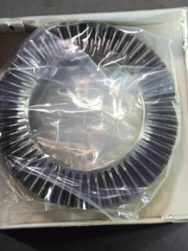 DESCRIPTION: (1) CAST IRON LATHE CHUCK SCROLL BRAND/MODEL: 7-887-306 SIZE: 6" CHUCK COMPATIBILITY 4.88" OD RETAIL$: $259.82 QTY: 1
