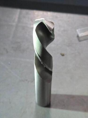 DESCRIPTION: (2) HSS SML DRILL BITS BRAND/MODEL: VC 01360486 SIZE: 3/4" DIA RETAIL$: $228.56 QTY: 2