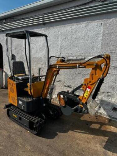 AGT H12 MINI EXCAVATOR