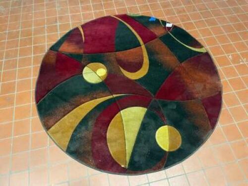 5'5" HAND CARVED MODERN STYLE AREA RUG