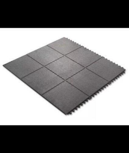DESCRIPTION: (1) CASE OF (10) PIECES OF CUSTOM FIT FLOORING MATINGBRAND/MODEL: SAFE-FLEX FLOORING SYSTEMINFORMATION: BLACKSIZE: 18" X 18"RETAIL$: $190.00 EAQTY: 1