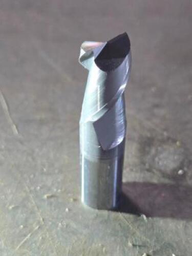 DESCRIPTION: (2) SOLID CARBIDE SQ END MILL BRAND/MODEL: ACCUPRO 64542632 SIZE: 7/16" DIA 5/8: LOC RETAIL$: $110.94 QTY: 2