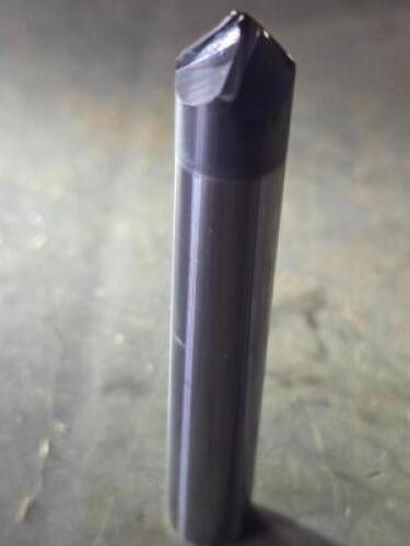 DESCRIPTION: (2) 45 DEG TAPER FORM BARREL CUTTER END MILLS BRAND/MODEL: ACCUPRO 03326659 SIZE: .3750" SM END DIA RETAIL$: $330.24 QTY: 2