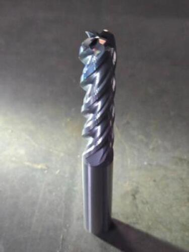 DESCRIPTION: (1) HIGH PERFORMANCE CARBIDE SQ END MILL BRAND/MODEL: MELIN TOOL CO. VXMG4T-1616-R030 SIZE: $ 70.68 EA RETAIL$: 1/2" DIA 1" LOC QTY: 1