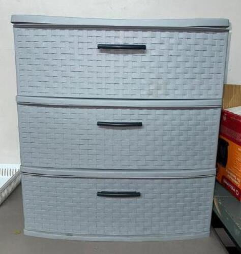 THREE DRAWER PLASTIC STORAGE CHEST