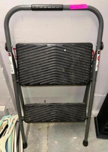 TWO TIER STEPLADDER
