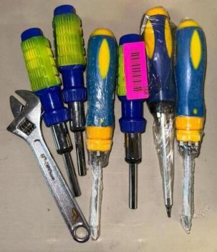 ASSORTED SCREWDRIVERS AND COMBINATION WRENCH