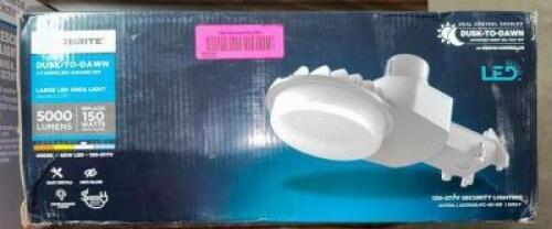DUSK-TO-DAWN LARGE LED AREA LIGHT