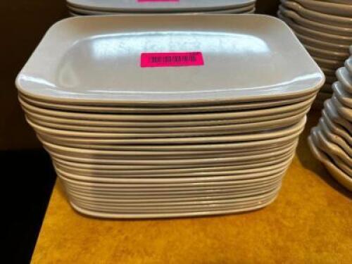 DESCRIPTION (24) 11.5" X 7" PLASTIC PLATTERS. BRAND / MODEL: BLACKWOOD THIS LOT IT: SOLD BY THE PIECE SIZE 11.5" 7" LOCATION FRONT QTY 24