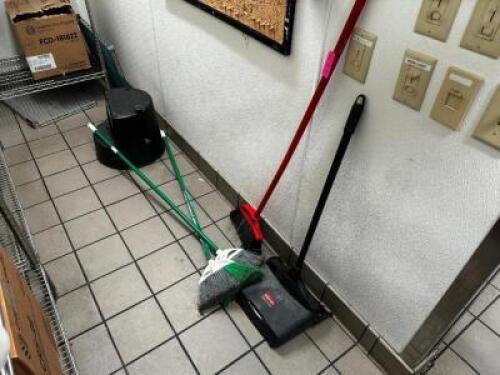 DESCRIPTION (1)LOT OF ASSORTED LONG HANDLE CLEANING SUPPLIES. ADDITIONAL INFORMATION STOOL AND CORK BOARDS INCLUDED. THIS LOT IT: ONE MONEY LOCATION K