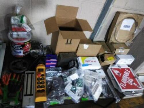 DESCRIPTION: (1) LOT OF MISC ITEMS QTY: 1
