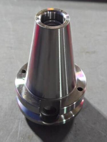 DESCRIPTION: (1) BT40 TAPER END MILL HOLDER BRAND/MODEL: ACCUPRO 775206 SIZE: 3/8" hole dia RETAIL$: $109.10 QTY: 1