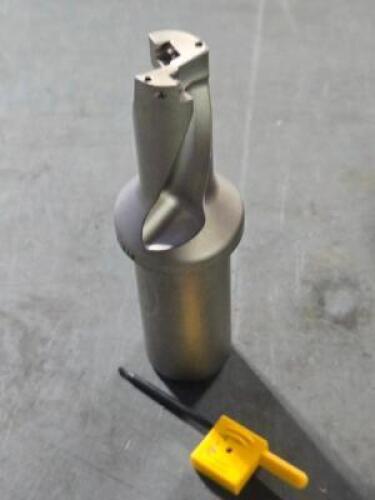 DESCRIPTION: (1) INDEXABLE INSERT DRILL BRAND/MODEL: HERTEL 39270335 SIZE: 0.7300" DIA QTY: 1