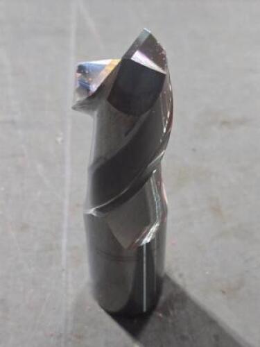DESCRIPTION: (1) SOLID CARBIDE CORNER RADIUS END MILL BRAND/MODEL: ACCUPRO 73295016 SIZE: 1" DIA 1-3/4: LOC RETAIL$: $259.81 QTY: 1