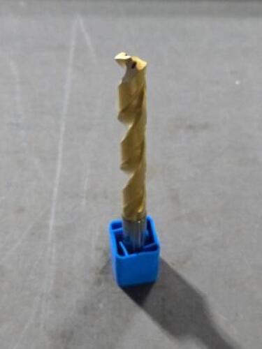 DESCRIPTION: (1) CARBIDE THRU COOLANT DRILL BIT BRAND/MODEL: SECO SD207A-9.75-62-10R1 SIZE: 9.75mm DIA RETAIL$: $321.25 QTY: 1