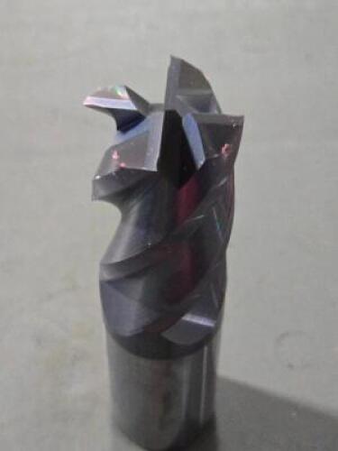 DESCRIPTION: (1) CARBIDE SQ END MILL BRAND/MODEL: ACCUPRO 19252303 SIZE: 1" DIA 1-3/4" LOC RETAIL$: $261.25 QTY: 1