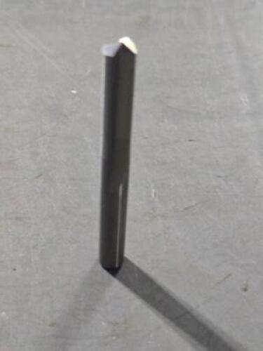 DESCRIPTION: (3) SOLID CARBIDE STRAIGHT FLUTE DRILL BIT BRAND/MODEL: WIDIA M43605 SIZE: .2810" DIA RETAIL$: $186.64 QTY: 3