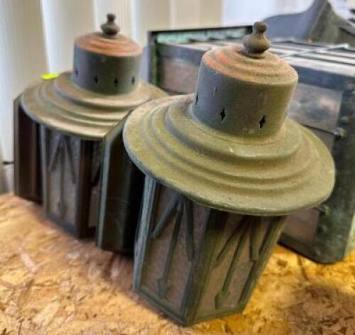(2) VINTAGE WALL SCONCES