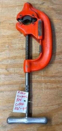 4-WHEEL PIPE CUTTER