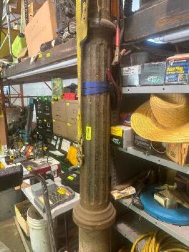 ANTIQUE STREET LAMP POST