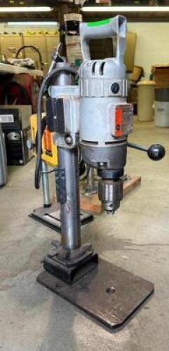 BLACK AND DECKER DRILL PRESS