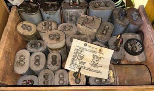 LARGE LOT OF ASSORTED CAPACITORS