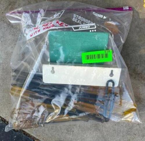ASSORTED HEX KEYS WITH HANDLES