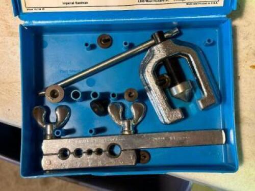 FLARING TOOL AND TUBING BENDER