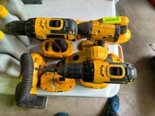 (6) - PC. DEWALT TOOL SET